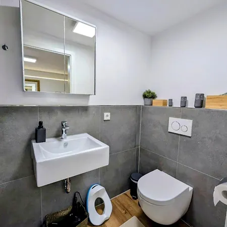 Apartmán Family With Pool 11 Km To Legoland Leipheim