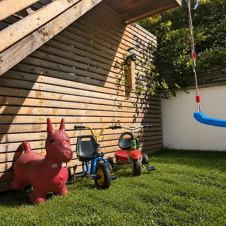 Apartment Family With Pool 11 Km To Legoland Leipheim
